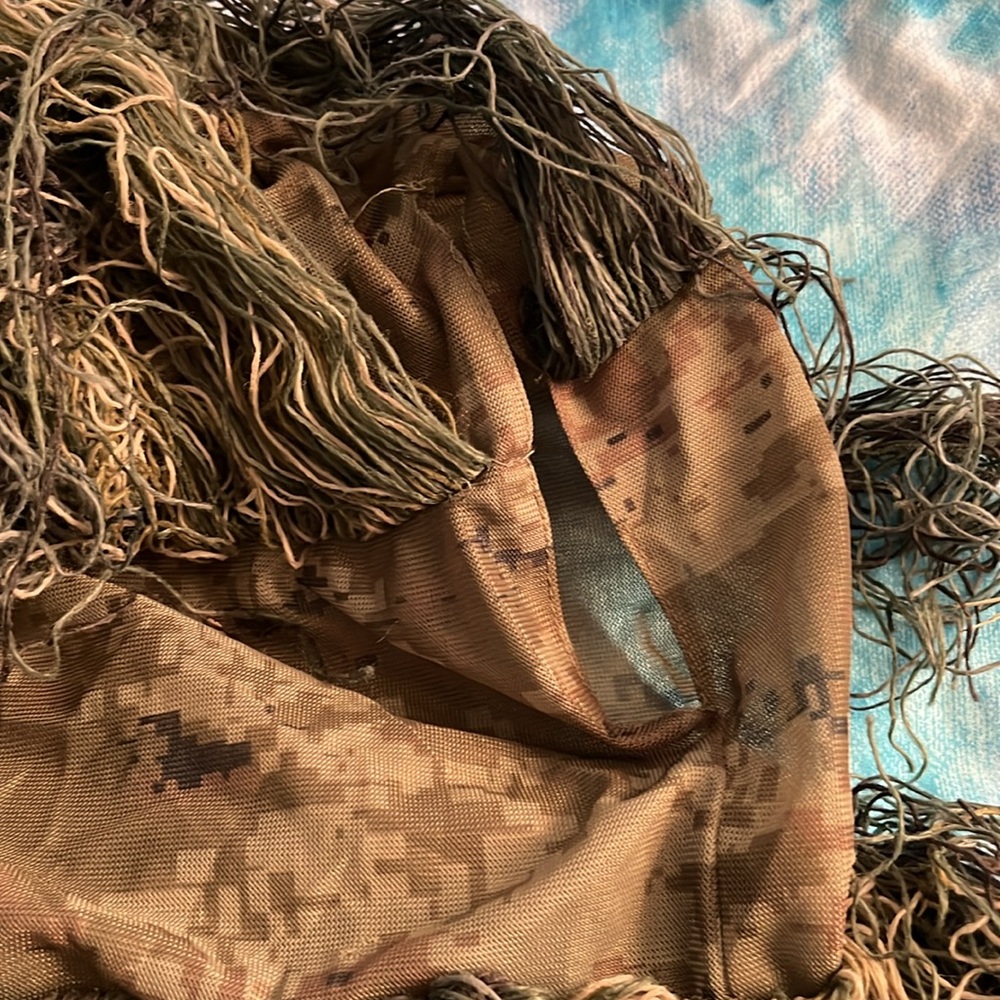 Camouflage Ghillie Suit - Picture 7 of 14